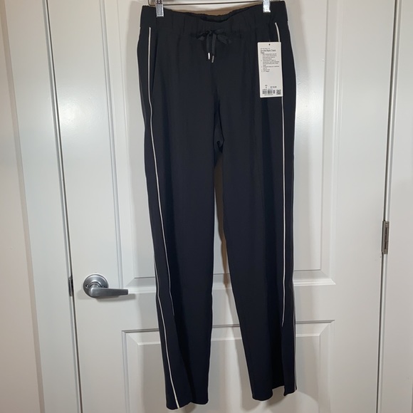 Lululemon On the Right Track Pant - Picture 2 of 9